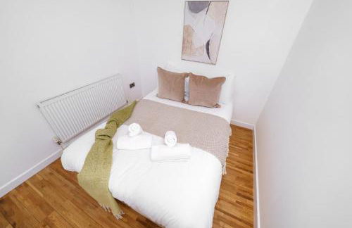 Modern 3BR - Flat Sleeps 8 - Walk to Liverpool St - Foto 4