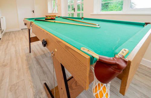 Farmhouse Retreat, 4 Bed, Pet Friendly - Photo 51