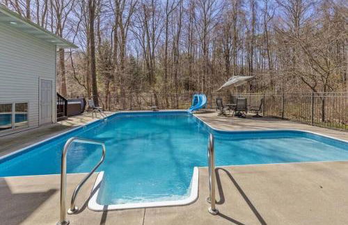 Brand New Getaway with Pool, Theater and Game Room - Foto 7