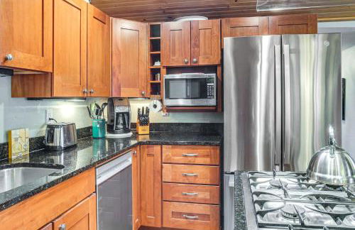 Walk to Town and Beaches! Cozy Home in Coeur dAlene - Foto 26