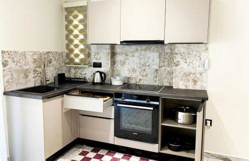 Luxury Home with Garden in the Suburbs - Foto 16