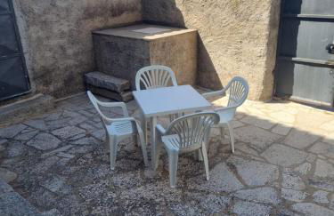 Dimora storica Gallurese vicino al Lago - Foto 8