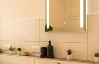 maremar - Design Apartment - Luxus Boxspringbett - Zentral - Küche - Arbeitsplatz - Highspeed WLAN - Foto 17