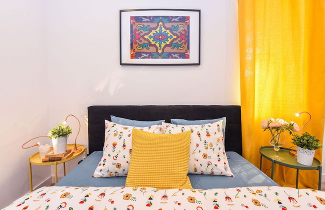 Parliament & River View Apartments - Photo 6