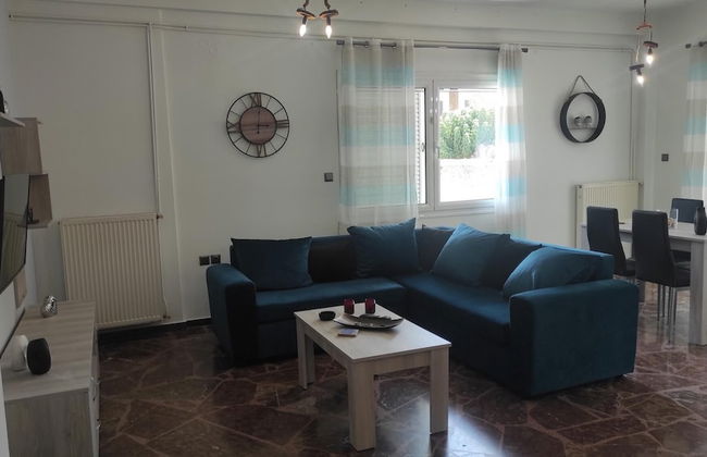 City Apartment w 3 BR Spacious Yard - Photo 8