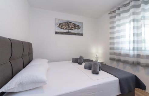 Gorgeous Home In Benkovac With Wifi - Foto 18