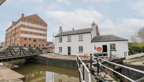 The Lock House - Photo 1