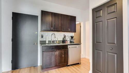 Welcome to West Town! 2 Bedrooms and PET FRIENDLY apts - Foto 2