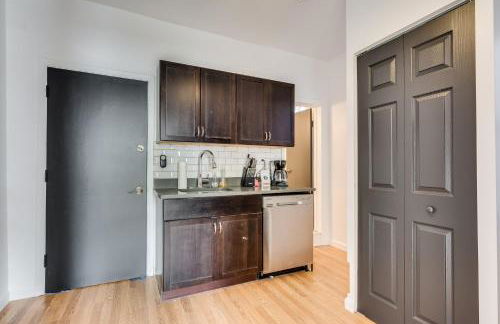 Welcome to West Town! 2 Bedrooms and PET FRIENDLY apts - Foto 2