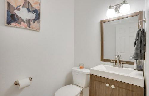 Waterfront Getaway on Lake Elsinore with Swim Spa - Foto 15