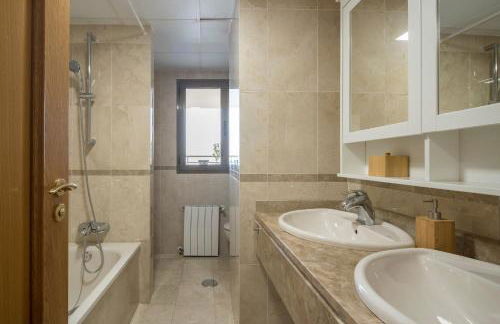 Atico Top Granada, Penthouse, 18-19th floor, City Centre, Views, Terrace, Free Parking - Foto 30