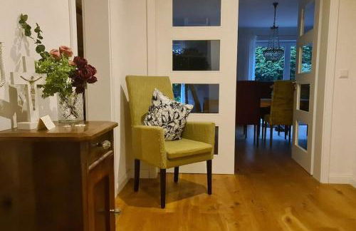 Exklusive Wohnung mit herrlicher Terrasse und Garten - Foto 11