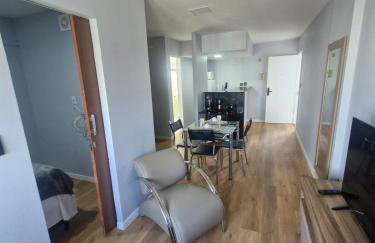 Flat Parque Amorim - Excelente localização, confortável e super completo - Foto 2