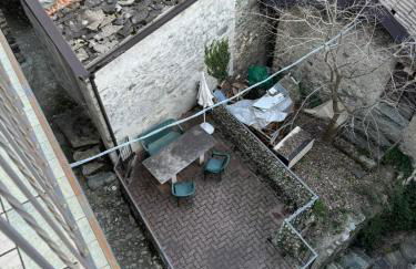 Rustico Maria Full House Lake View Escape - Photo 27