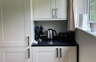 The Gillett's Cottage - Photo 8