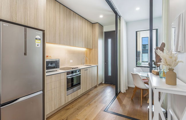 Fresh Grey Lynn 2BR unit w/ Patio by Zodiak Stays - Foto 6