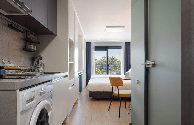 Urbanstay Sokcho Beach AB - Photo 21