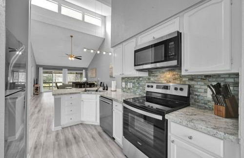 April Point Dr. N - Foto 10