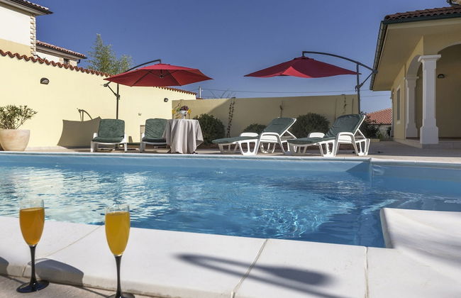 Villa in Vodnjan With Private Swimming Pool - Foto 21