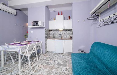 Gorgeous Apartment In Gondolici - Foto 21