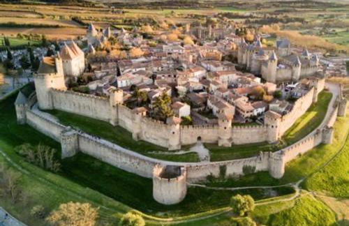 Gîte au pied de la Cité Médiévale - Le 127 - Foto 28