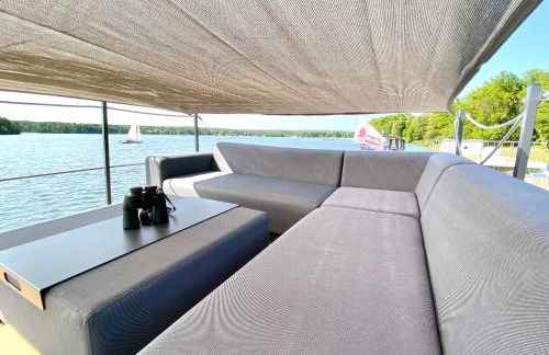 TraumZeitBoot Jutta - exklusiver Festlieger in perfekter Lage am Scharmützelsee Bad Saarow - Foto 2