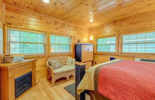 Rapid City Cottage with Patio Near Beach Access! - Foto 14