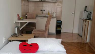 Lovely studio in Dubec, ideal for one person - Foto 2