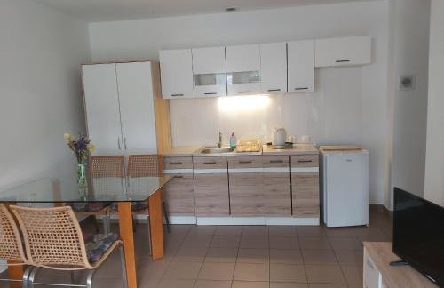 Leśne Zacisze Kretowiny 88 nad jeziorem Narie z własnymi pomostami apartamenty sezonowe lato - Foto 45