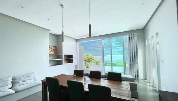 Luxury Beachfront Cottage - Foto 5, Comedor