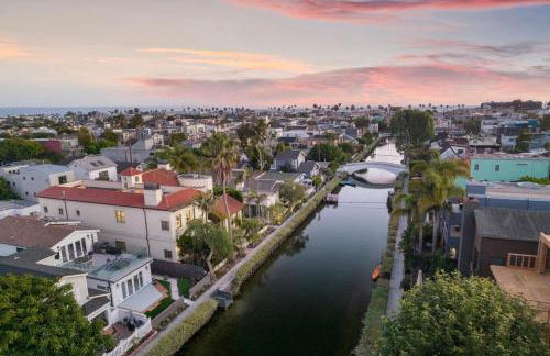 The Canal Escape - canal-front Italian villa - Foto 61