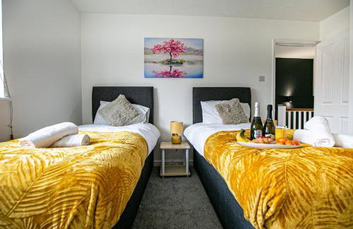 Milton Keynes for Families and Contractors with Private Parking - Foto 25