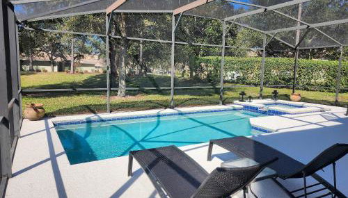 Incrível casa 5BD/5BA com piscina perto da Disney - Foto 5