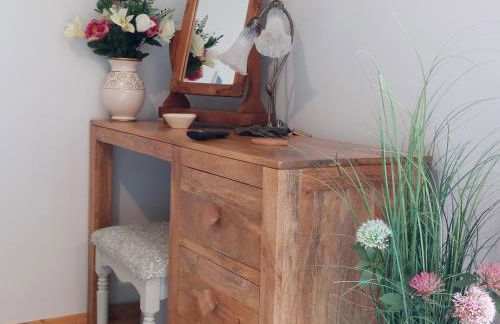 Wesley House Holidays - Choice of 2 Quirky Cottages in 4 private acres - Foto 32