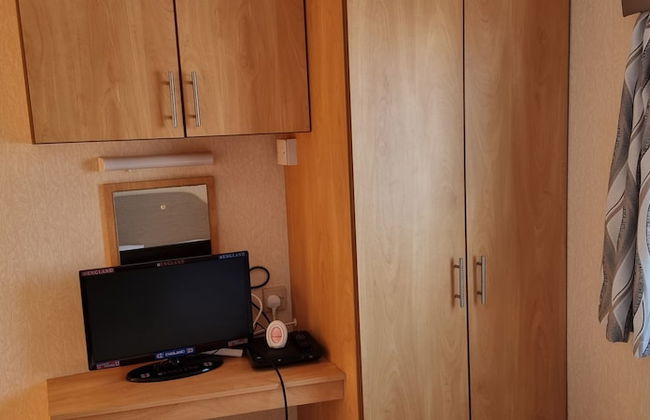 Lovely Caravan at Ingoldmells Just Behind Sealands - Foto 4