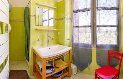 Gîte Vert d'olive au milieu des vignes - Château Les Apiès - Foto 14