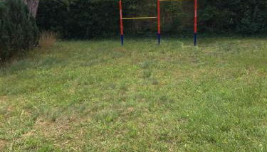 Bungalow nebst Wohnwagen für 4 bis 5 Personen in Nähe von See- und Tesla - Foto 3, Garden