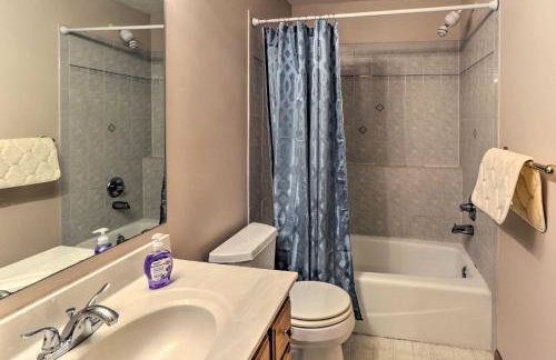 Eagan Home with Porch - 5 Mi to Mall of America! - Foto 28