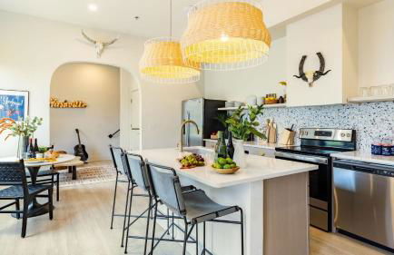 Outrider Buyout - 2 Units - DT Nashville by AvantStay - Photo 22