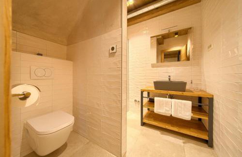 Luxury Jerini Estate - Photo 78