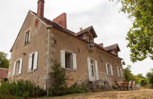 Gîte cosy en Berry avec jardin et parking, proche de Châteauroux, pour 10 personnes - FR-1-591-31 - Foto 3