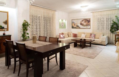 Sunshine Retreat Apartment - Foto 13