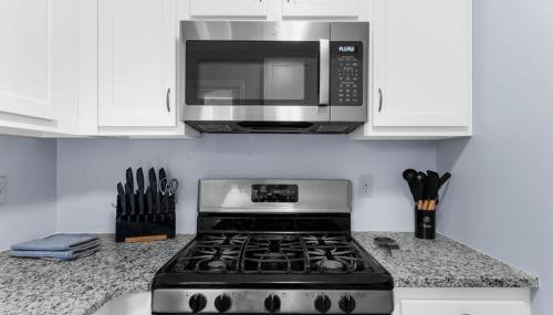 Willow Haven 2BR Cozy Retreat, Close to Hartford - Foto 4