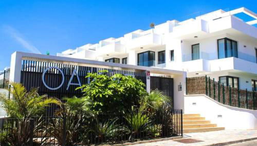 Pass the Keys Casa Ban, Spacious 3 Bedroom Townhouse - Photo 3