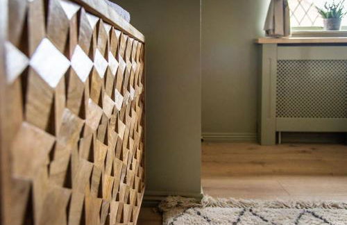 Stunning Renovation edge of Frome + country views - Photo 46