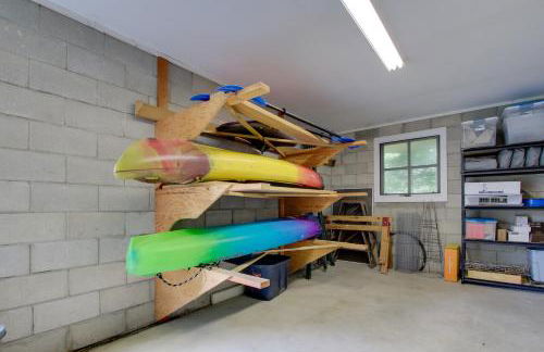 Serene Washington Island Getaway with Private Beach! - Photo 37