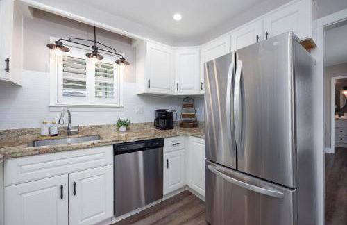 Coastal Charm Inviting 3 BR Montara Home - Foto 15