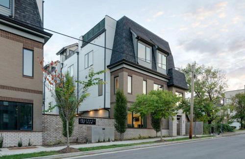 Luxury Townhouse with Rooftop Deck Less than 10 mins to Downtown - Foto 53