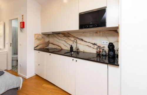 Trindade Trendy Studio 17 - Foto 17