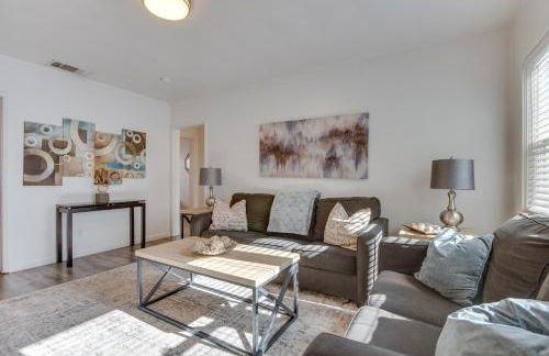 Van Nuys Abode with Patio, 7 Mi to Universal Studios - Foto 6